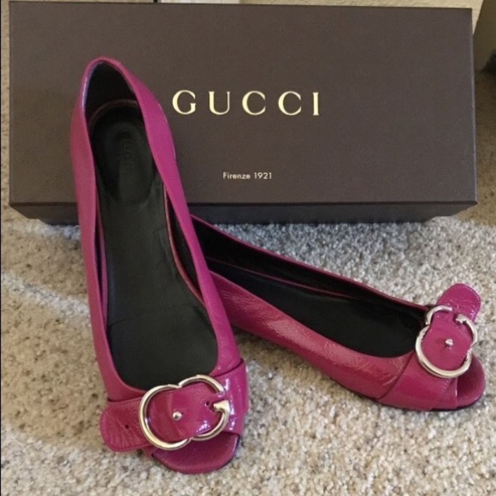 Gucci Peep Toe Patent Flats